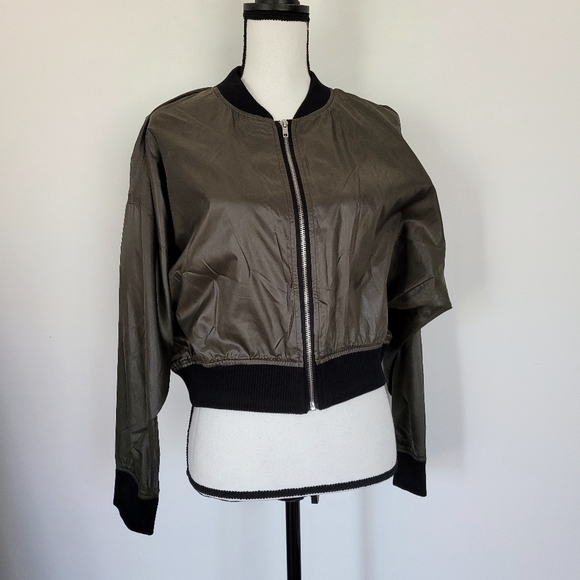 Forever 21 satin varsity jacket size small - Picture 5 of 12